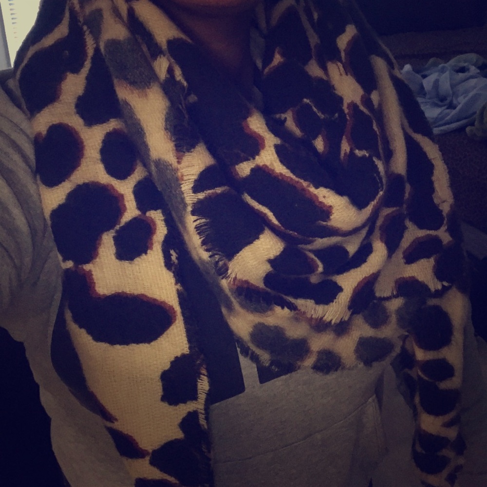 Cheetah/Leopard print scarf